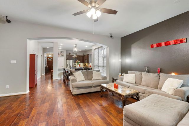 6923 Sanders Hill Lane, Humble, TX 77396