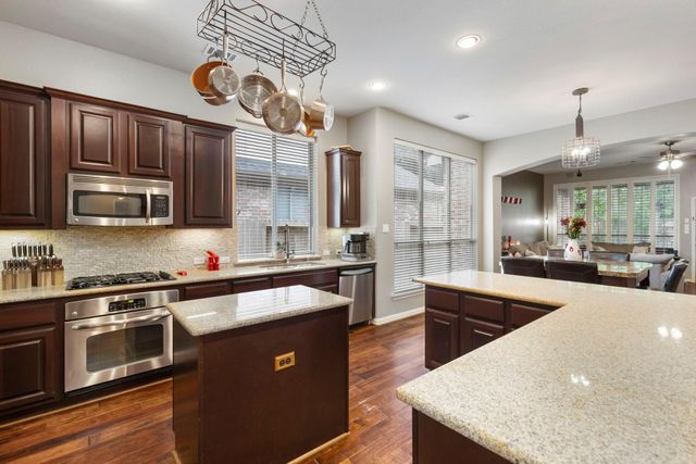 6923 Sanders Hill Lane, Humble, TX 77396