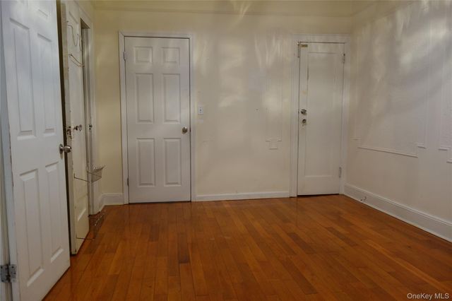 16011 84th Road, Jamaica Hills, NY 11432