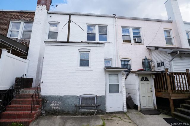 16011 84th Road, Jamaica Hills, NY 11432