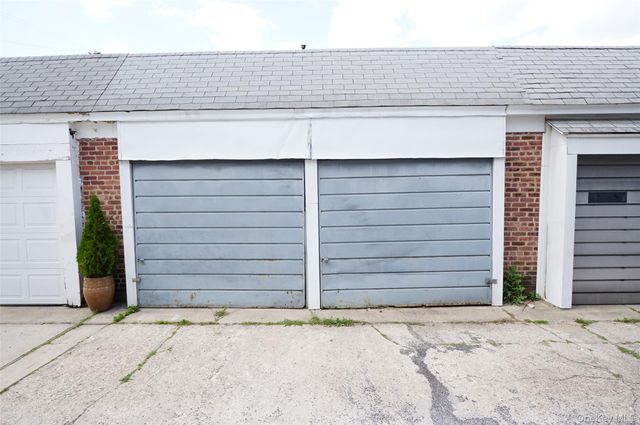 16011 84th Road, Jamaica Hills, NY 11432