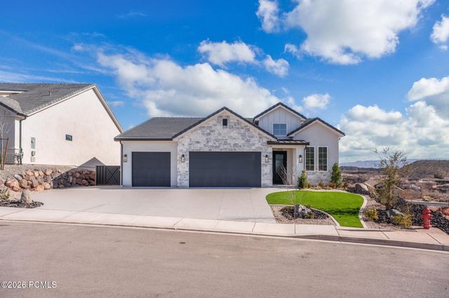 1886 N Chapman Drive, Washington, UT 84780