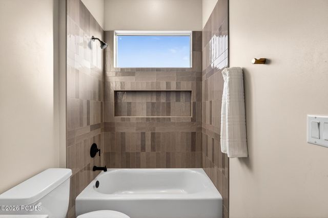 1886 N Chapman Drive, Washington, UT 84780