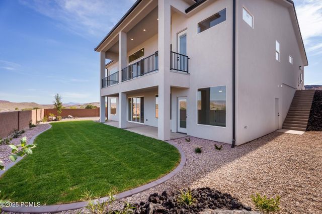 1886 N Chapman Drive, Washington, UT 84780