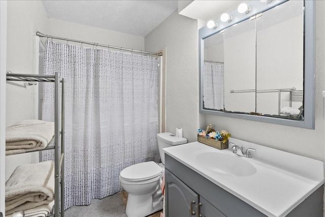 2402 Hodges Street, Baytown, TX 77521