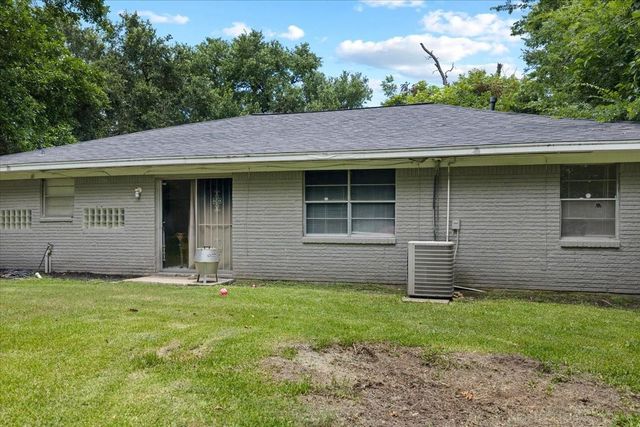 2402 Hodges Street, Baytown, TX 77521