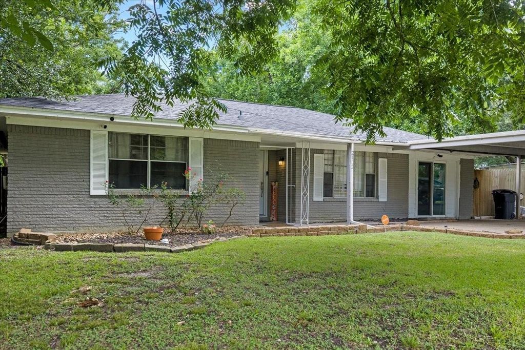 2402 Hodges Street, Baytown, TX 77521
