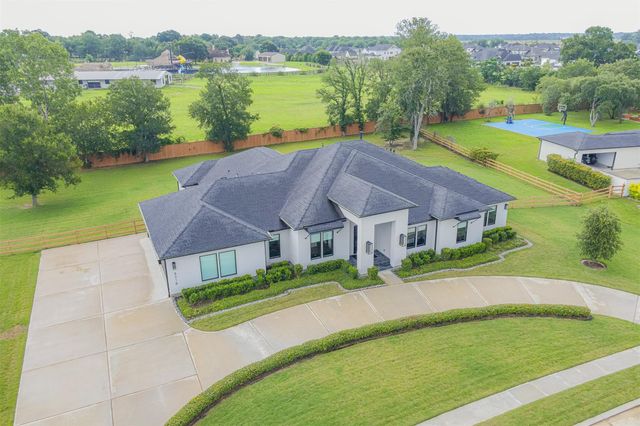 8318 Woods Hollow Trail, Fulshear, TX 77406