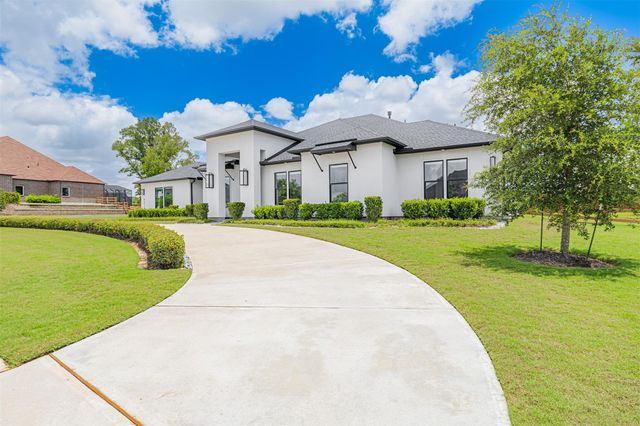 8318 Woods Hollow Trail, Fulshear, TX 77406