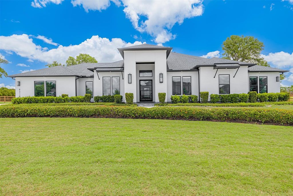8318 Woods Hollow Trail, Fulshear, TX 77406
