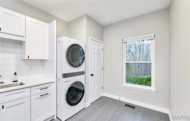 1008 Sheffield Forest Drive, Wildwood, MO 63021