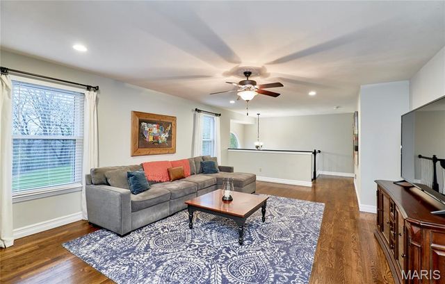 1008 Sheffield Forest Drive, Wildwood, MO 63021