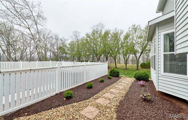 1008 Sheffield Forest Drive, Wildwood, MO 63021