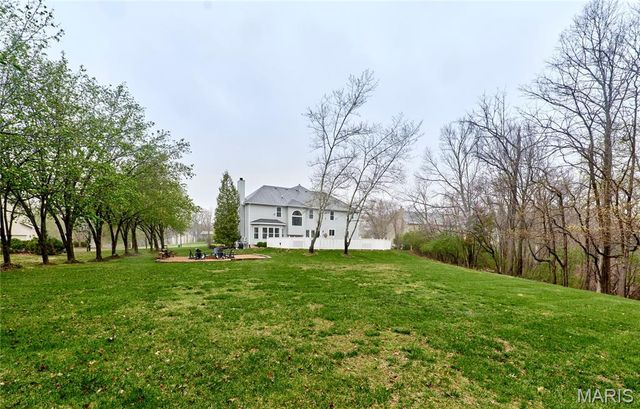 1008 Sheffield Forest Drive, Wildwood, MO 63021