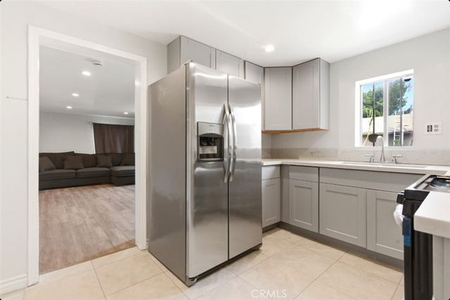 261 S Muscott, San Bernardino, CA 92410