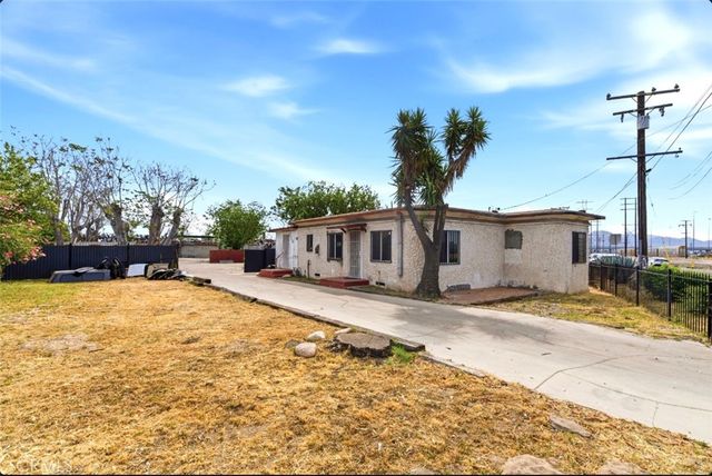 261 S Muscott, San Bernardino, CA 92410
