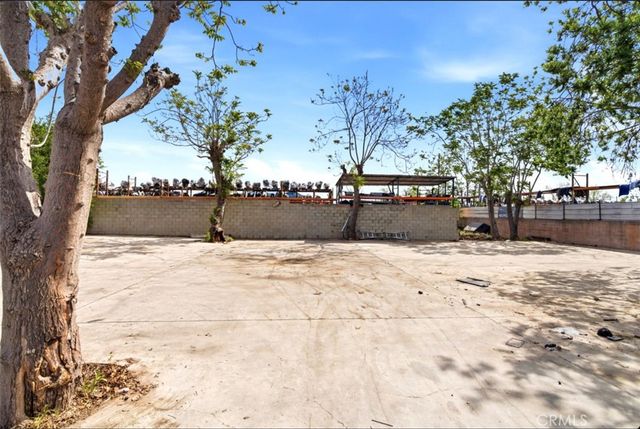 261 S Muscott, San Bernardino, CA 92410