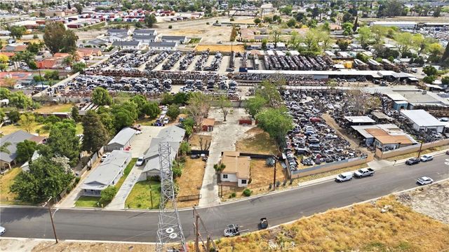 261 S Muscott, San Bernardino, CA 92410