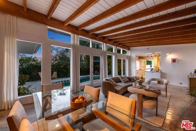 429 N Greencraig Road, Los Angeles, CA 90049