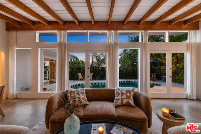 429 N Greencraig Road, Los Angeles, CA 90049