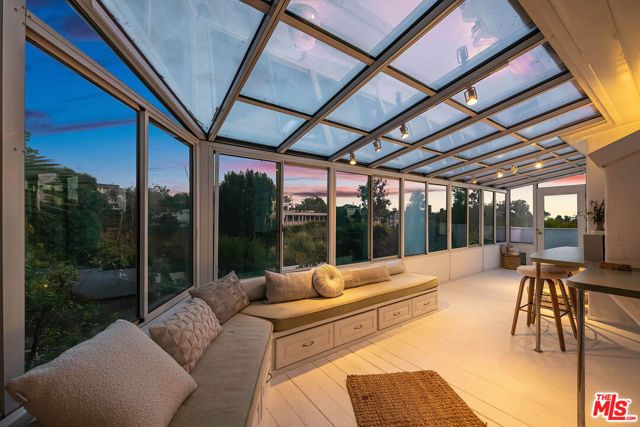429 N Greencraig Road, Los Angeles, CA 90049