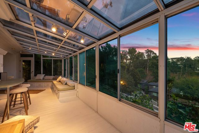 429 N Greencraig Road, Los Angeles, CA 90049
