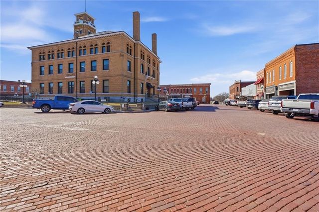 601 N Lexington Street, Harrisonville, MO 64701