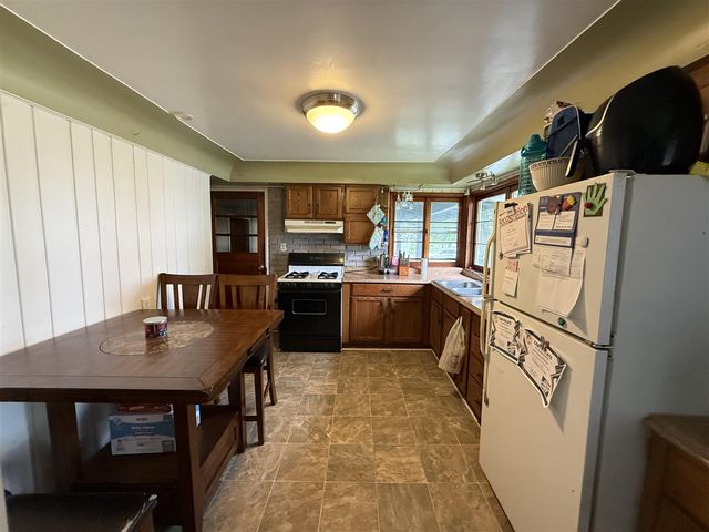 9774 E Lansing Road, Durand, MI 48429