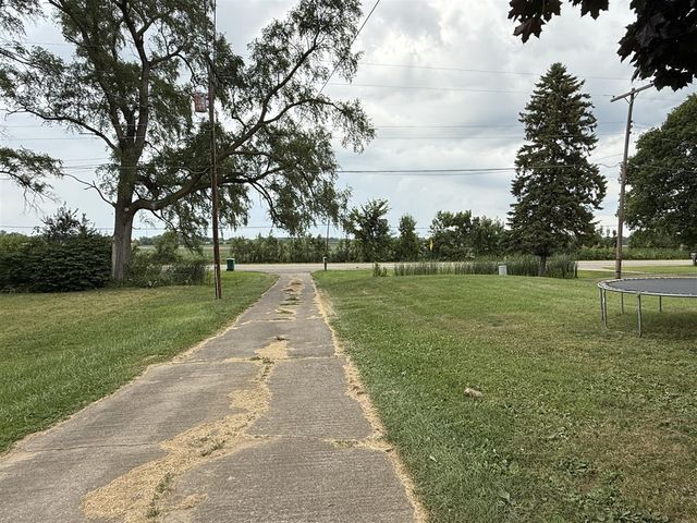 9774 E Lansing Road, Durand, MI 48429