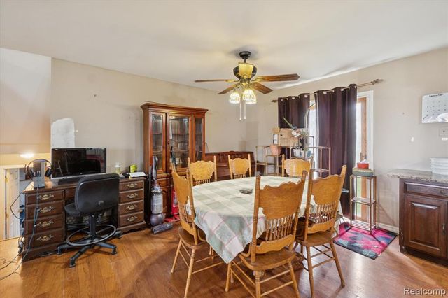 851 Academy Road, Holly, MI 48442