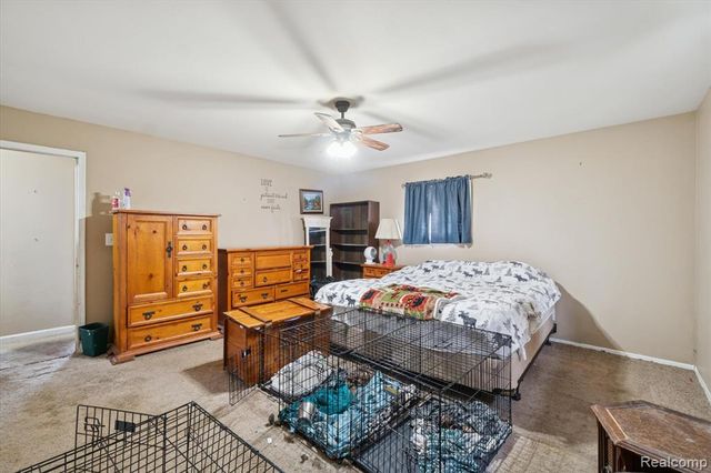 851 Academy Road, Holly, MI 48442