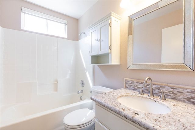 40632 Corte Albara, Murrieta, CA 92562