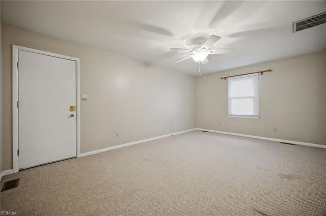 2600 Janson DR, Chesapeake, VA 23321