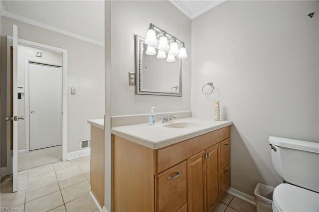 2600 Janson DR, Chesapeake, VA 23321
