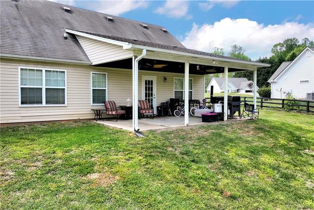 293 Wahsega Way, Dahlonega, GA 30533