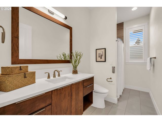 3326 Nw UTAH St, Camas, WA 98607