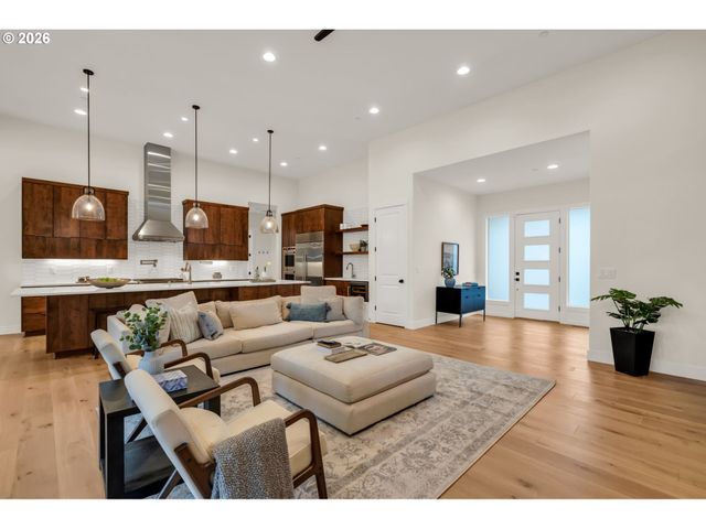 3326 Nw UTAH St, Camas, WA 98607