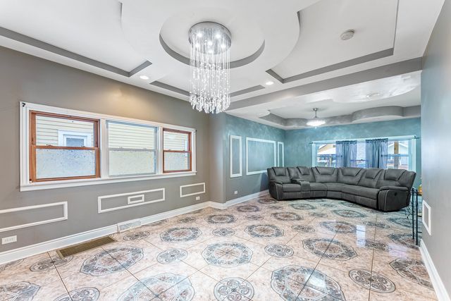 15117 Vine Avenue, Harvey, IL 60426