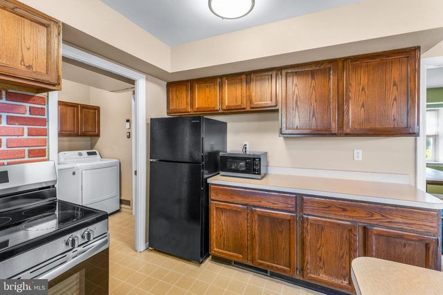 2414 KINDERBROOK LN, Bowie, MD 20715