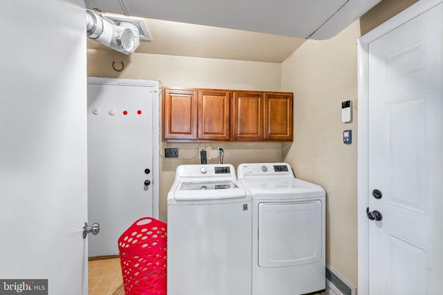 2414 KINDERBROOK LN, Bowie, MD 20715