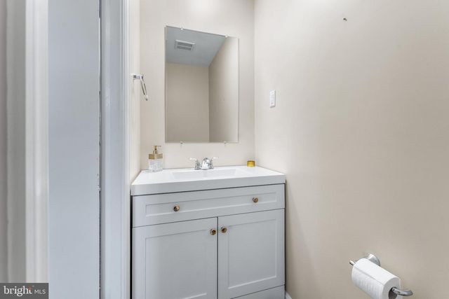 2414 KINDERBROOK LN, Bowie, MD 20715