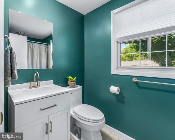 2414 KINDERBROOK LN, Bowie, MD 20715