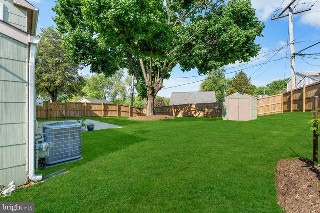 2414 KINDERBROOK LN, Bowie, MD 20715