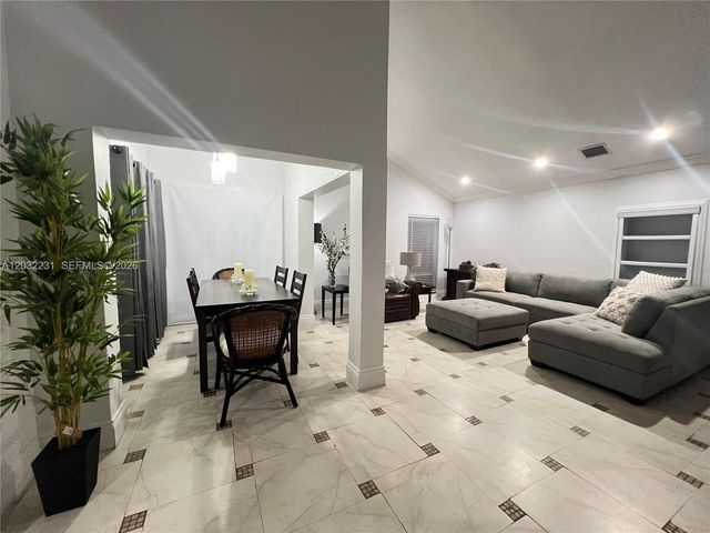 11769 SW 92nd Lane, Miami, FL 33186
