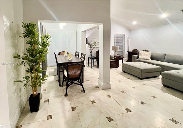 11769 SW 92nd Lane, Miami, FL 33186