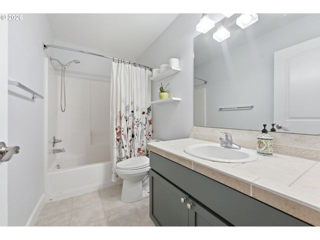 5609 Ne 66TH Cir, Vancouver, WA 98661