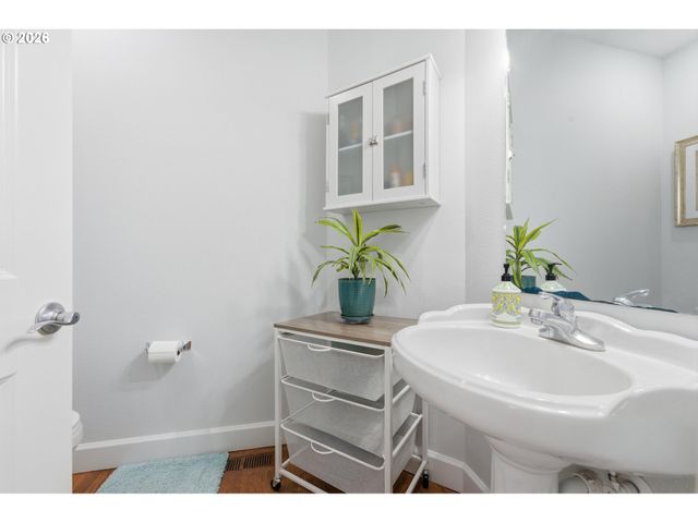 5609 Ne 66TH Cir, Vancouver, WA 98661