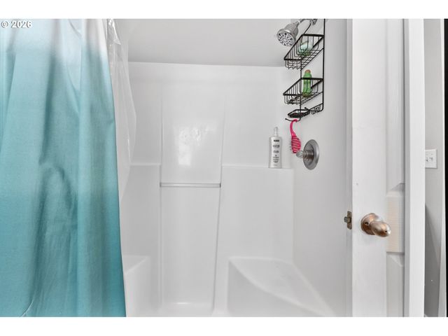 6201 Ne 70TH Ct, Vancouver, WA 98661