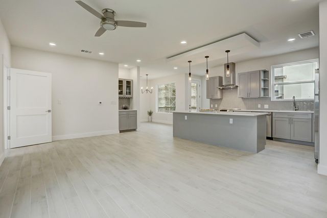 4300 Mansfield Dam RD 531, Austin, TX 78734