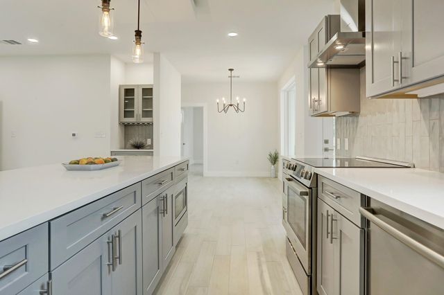 4300 Mansfield Dam RD 531, Austin, TX 78734